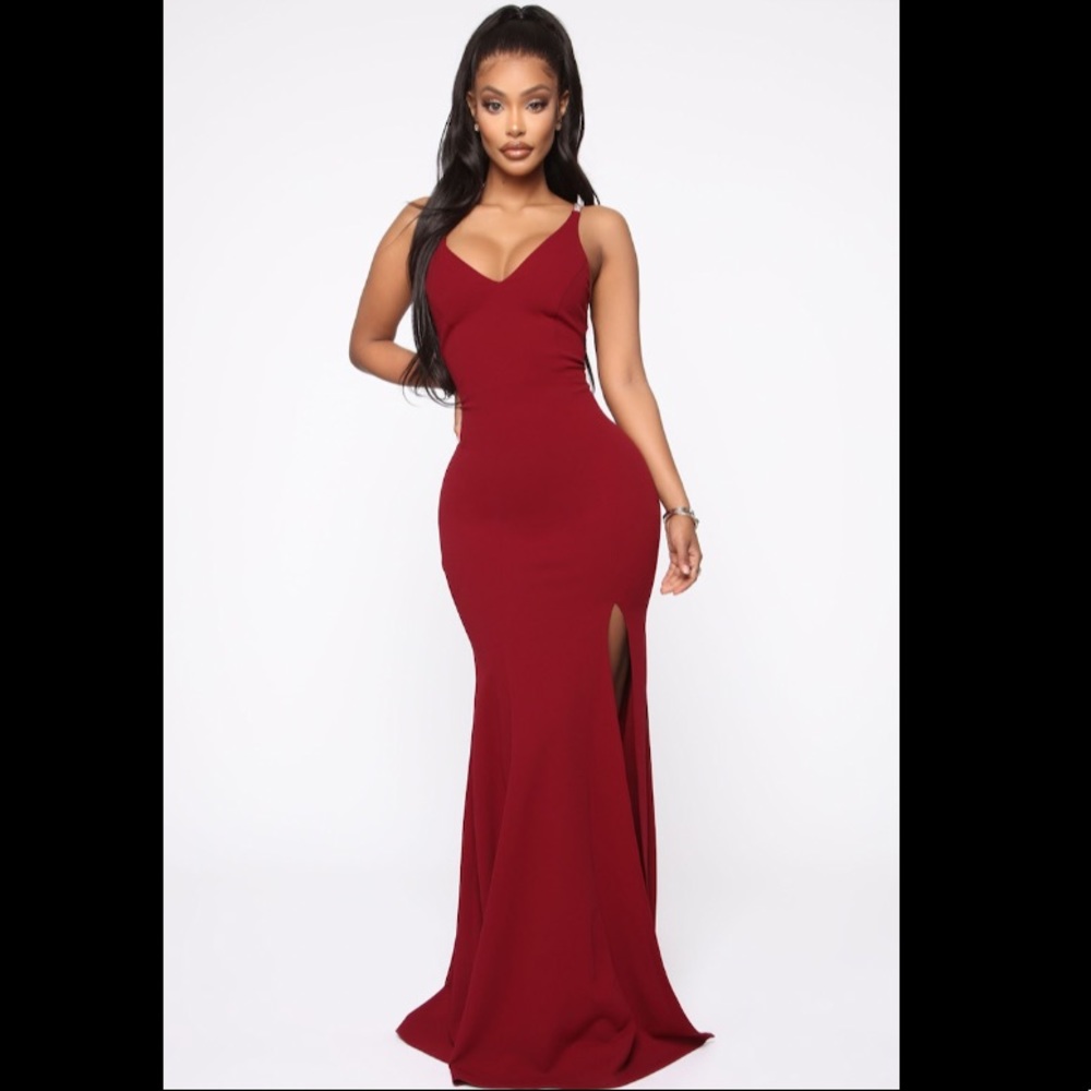 Beneath The Stars Maxi Dress - Burgundy